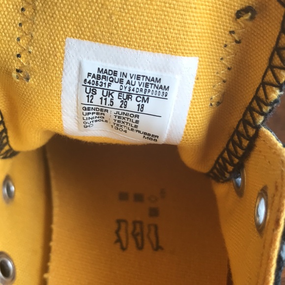 Converse All Star black w orange/yellow flames low top kids shoes NWOT - Picture 5 of 8